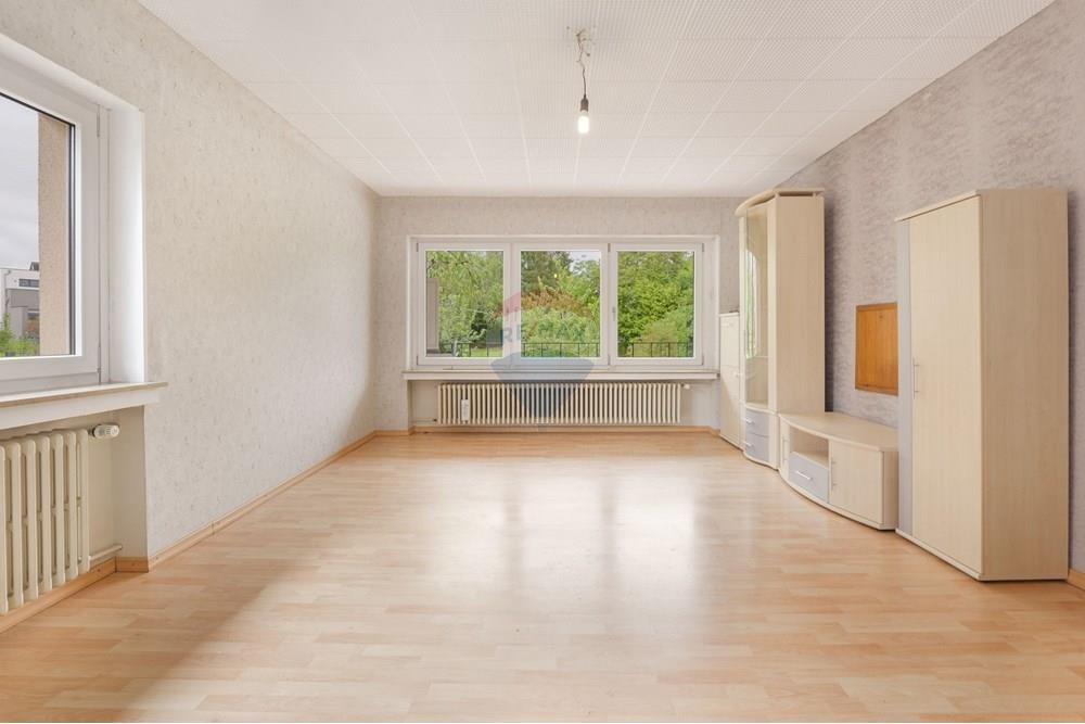 Detached house/villa - For Sale - Moutfort - 12-web-or-mls-P1474645.jpg - 280221040-13