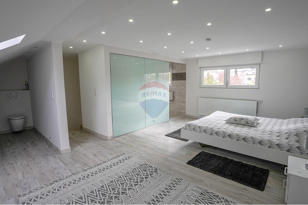 Maison - A vendre - Esch-Sur-Alzette - Photo 17-10-2025 12 28 25.jpg - 280221046-10