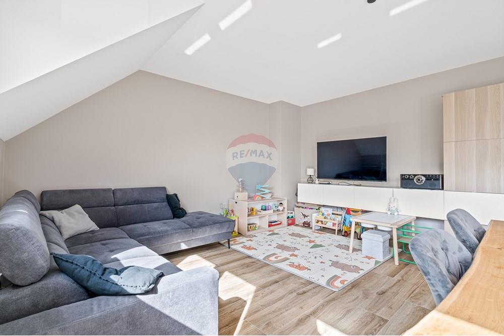 Appartement - A vendre - Esch-Sur-Alzette - DSC05768.jpg - 280221042-48