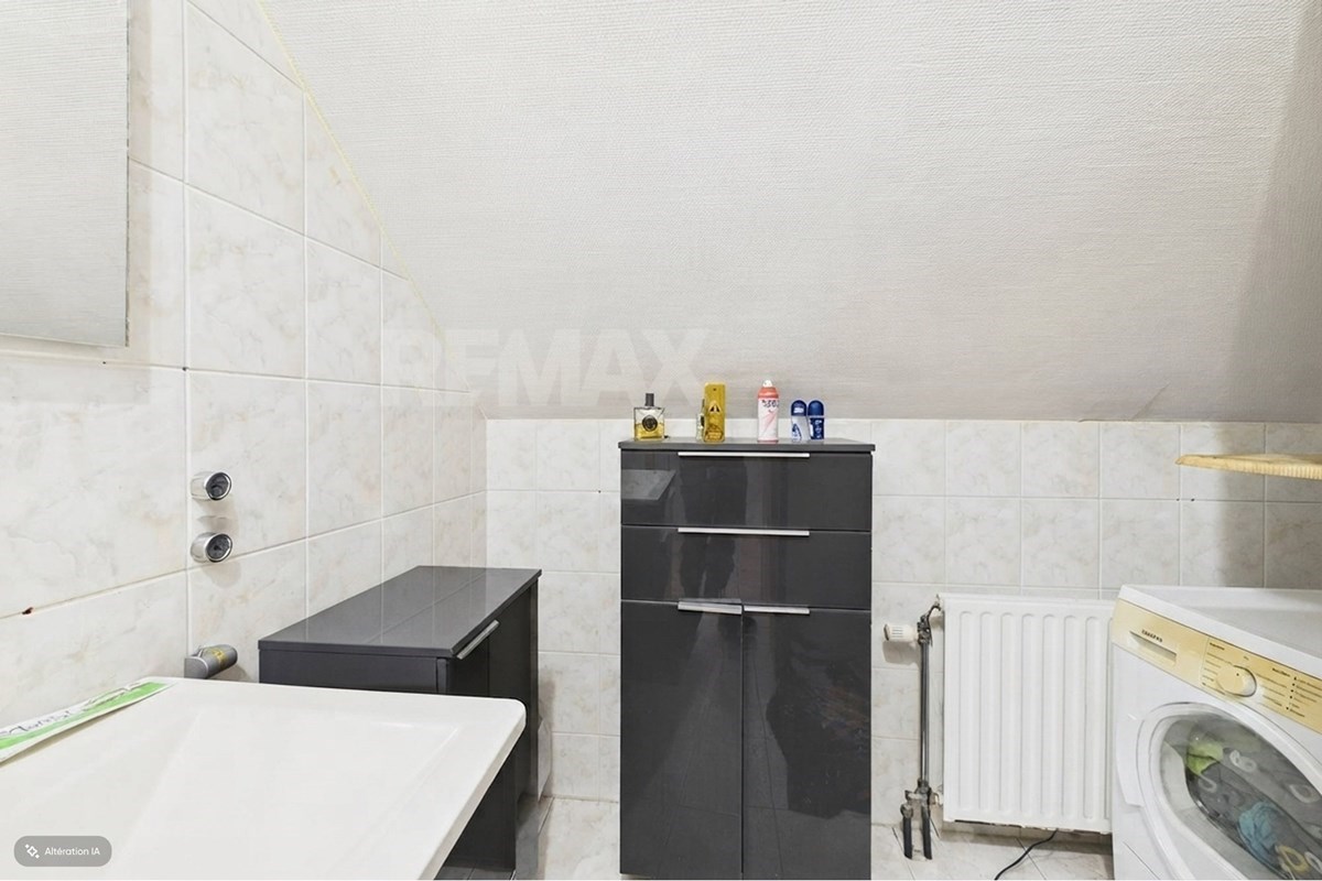 Appartement - A vendre - Ettelbruck - CAM01588G0-PR0132-STILL010-001.jpg - 280071122-84