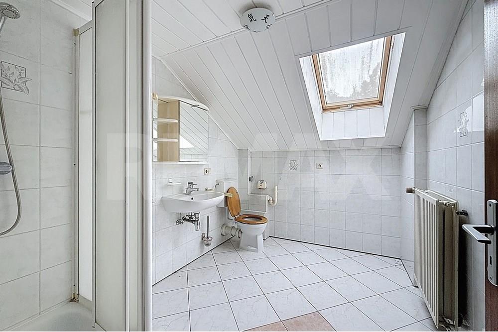 Whole apartment building - For Sale - Tétange - SDB.jpg - 280371001-39