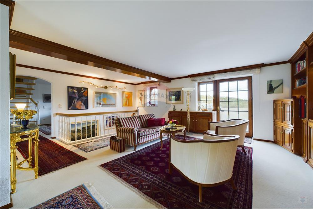 Maison - A vendre - Untereisenbach - RE/MAX Premium, vous propose cette belle demeure à vendre à Obereisenbach  - 280071126-31