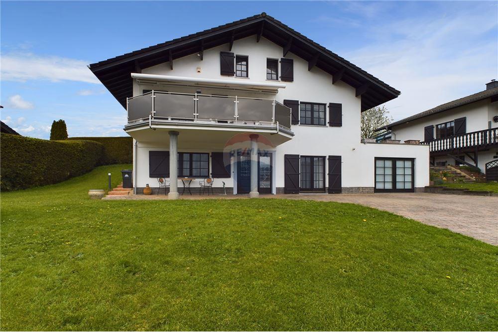 Maison - A vendre - Untereisenbach - RE/MAX Premium, vous propose cette belle demeure à vendre à Obereisenbach  - 280071126-31