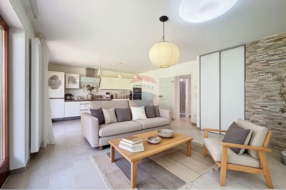 Apartment/Flat - For Sale - Mamer - LivingVH.jpeg - 280371001-37