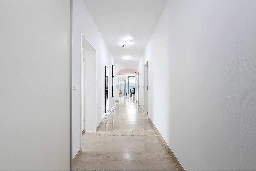 Penthouse - A vendre - Luxembourg - Corridor.jpg - 280371001-11