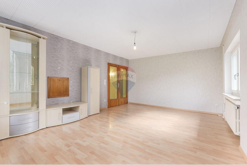 Detached house/villa - For Sale - Moutfort - 14-web-or-mls-P1474661.jpg - 280221040-13