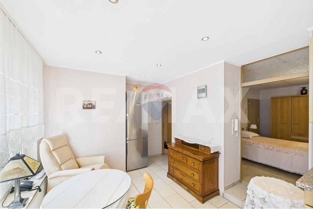 Maison - A vendre - Esch-Sur-Alzette - CAM02933G0-PR0232-STILL004.jpg - 280171079-6