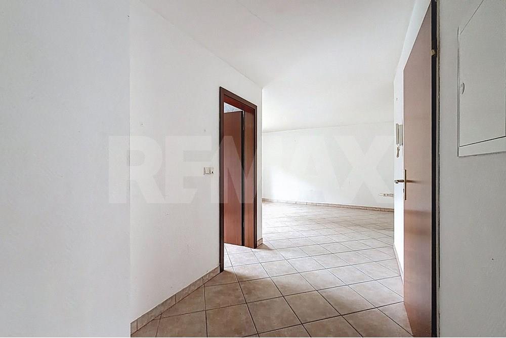 Whole apartment building - For Sale - Tétange - Hall.jpg - 280371001-39