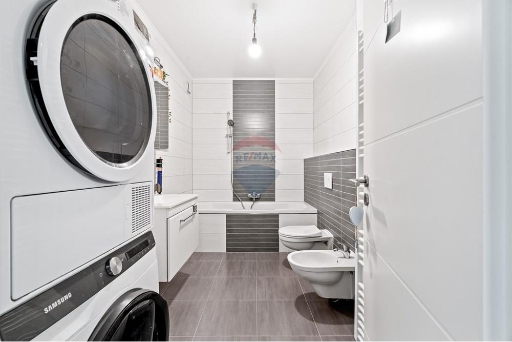 Appartement - A vendre - Esch-Sur-Alzette - DSC05744.jpg - 280221042-48