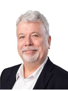 Eduard Toman - RE/MAX Magnum