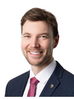 Jakub Hrbáč - RE/MAX G8 Reality 5