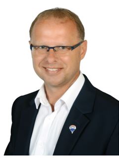 Miroslav Štrojsa - RE/MAX G8 Reality 5
