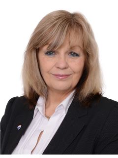 Ivana Stárková - RE/MAX G8 Reality 6