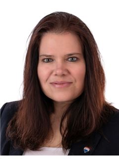 Lada Peková - RE/MAX Delux