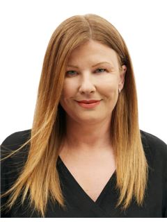 Vilma Daníčková - RE/MAX G8 Reality