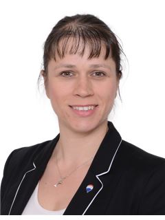 Helena Ducháčová - RE/MAX G8 Reality 2