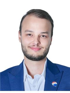 Jakub Olach - RE/MAX Alfa