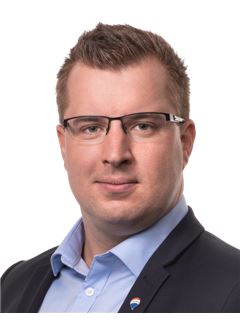 Martin Štrojsa - RE/MAX G8 Reality 6