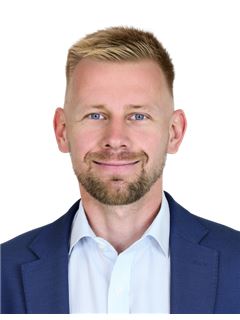 Václav Hodan - RE/MAX Search