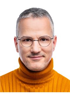 Milan Troščák - RE/MAX Delux