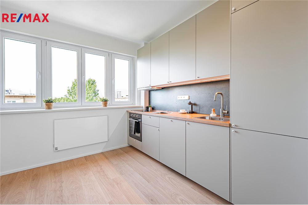 Residential - Condo/Apartment - Prague 4, City of Prague - Czech Republic - 2 - 29288067-82