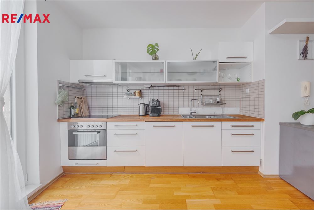 Residential - Condo/Apartment - Prague 9, City of Prague - Czech Republic - 3 - 29288132-86