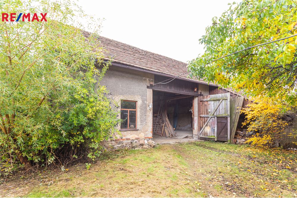 Prédio Habitacional - Casa - Hostomice, Středočeský kraj - Czech Republic - 10 - 29234029-380