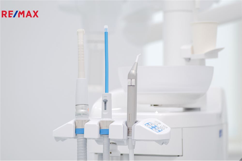 Commercial - Ambulatory Care - Prague 2, City of Prague - Czech Republic - 2 - 29288148-23