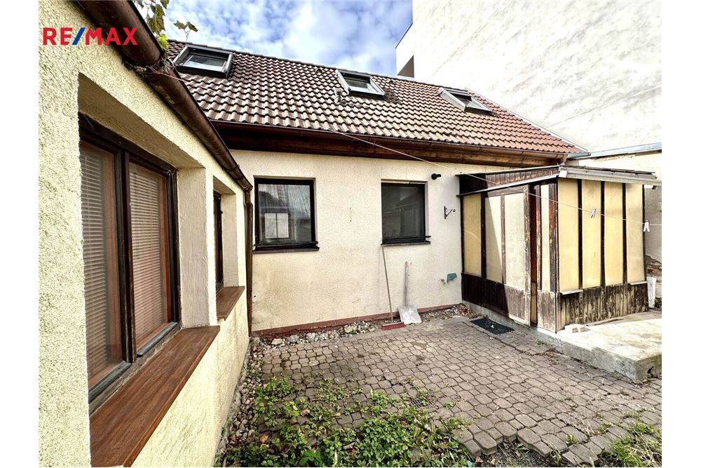 Surface commerciale - Autre terrain - Praha 8, hl. m. Praha - Czech Republic - 2 - 29234019-809