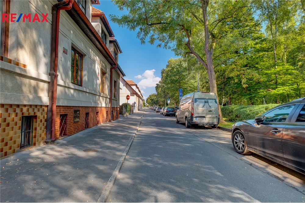 Residential - House - Prague 5, City of Prague - Czech Republic - 25 - 29288106-123