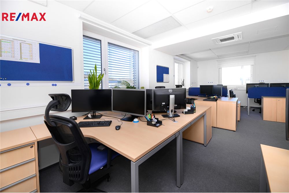 Commercial - Office Block - Mladá Boleslav, Stredocesky region - Czech Republic - 10 - 29288119-92
