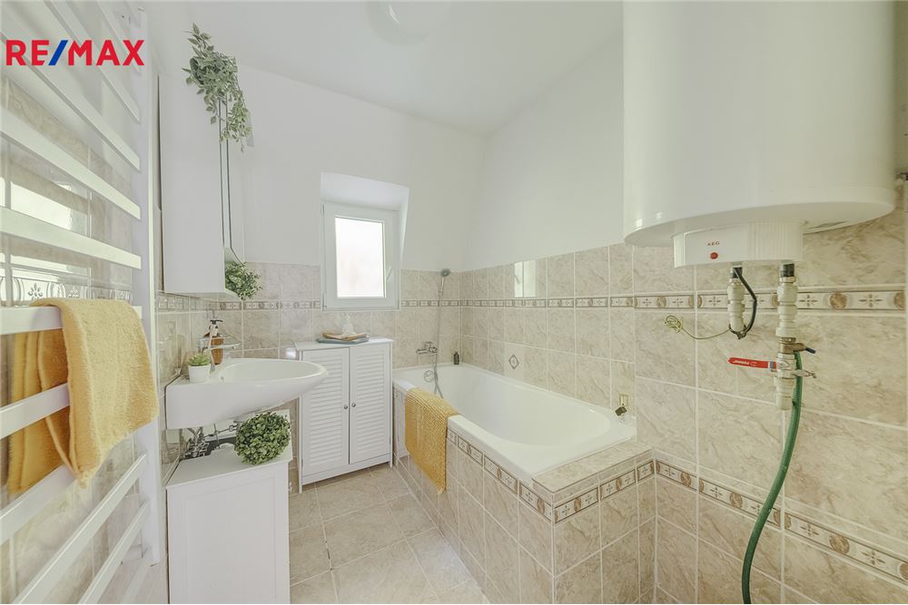 Residential - House - Jáchymov, Karlovy Vary region - Czech Republic - 4 - 29288151-21