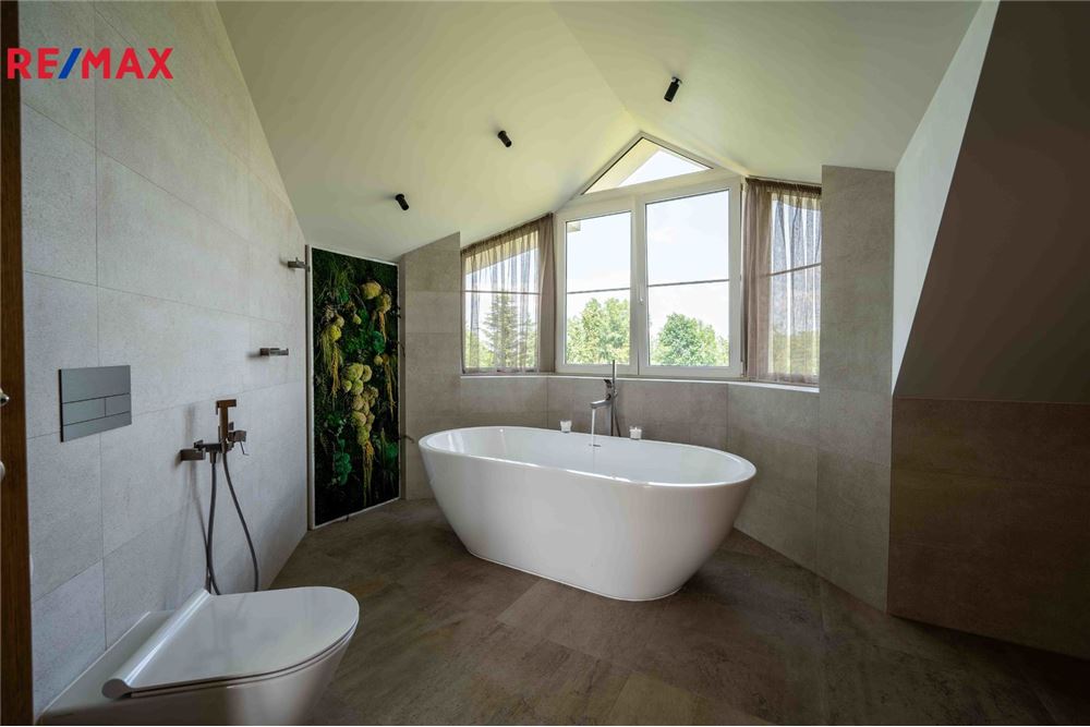 Residential - House - Jesenice, Stredocesky region - Czech Republic - 25 - 29288138-78