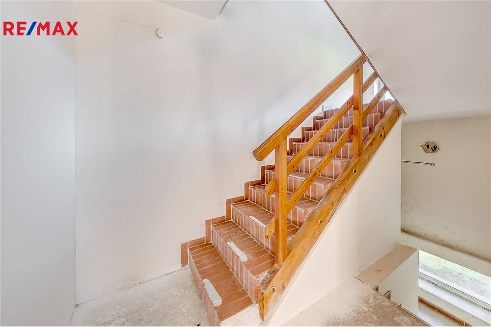 Residential - House - Okrouhlo, Stredocesky region - Czech Republic - 21 - 29288132-81