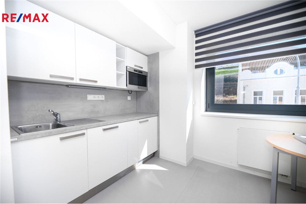 Commercial - Office Block - Mladá Boleslav, Stredocesky region - Czech Republic - 16 - 29288119-92