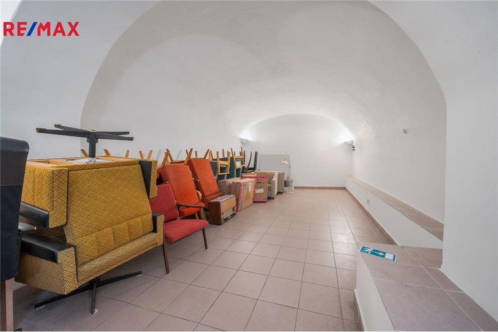 Komerciāli/Tirdzniecības - Lielveikals - Brno, Jihomoravský kraj - Czech Republic - 15 - 29247040-110