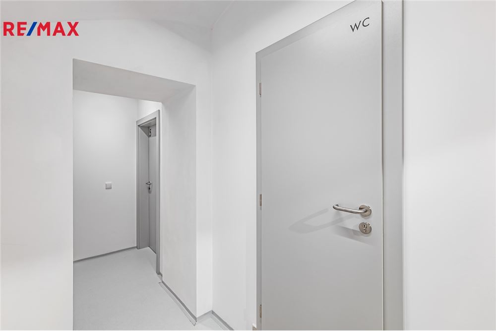 Commercial - Commercial/Retail - Prague 2, City of Prague - Czech Republic - 7 - 29288148-24