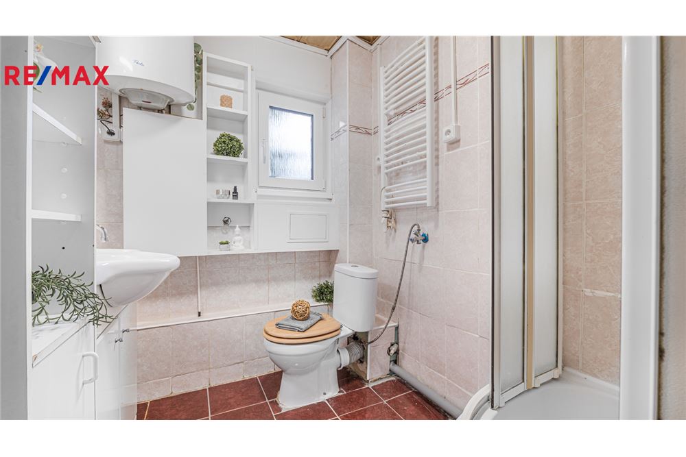 Residential - Condo/Apartment - Mníšek pod Brdy, Stredocesky region - Czech Republic - 5 - 29288082-157