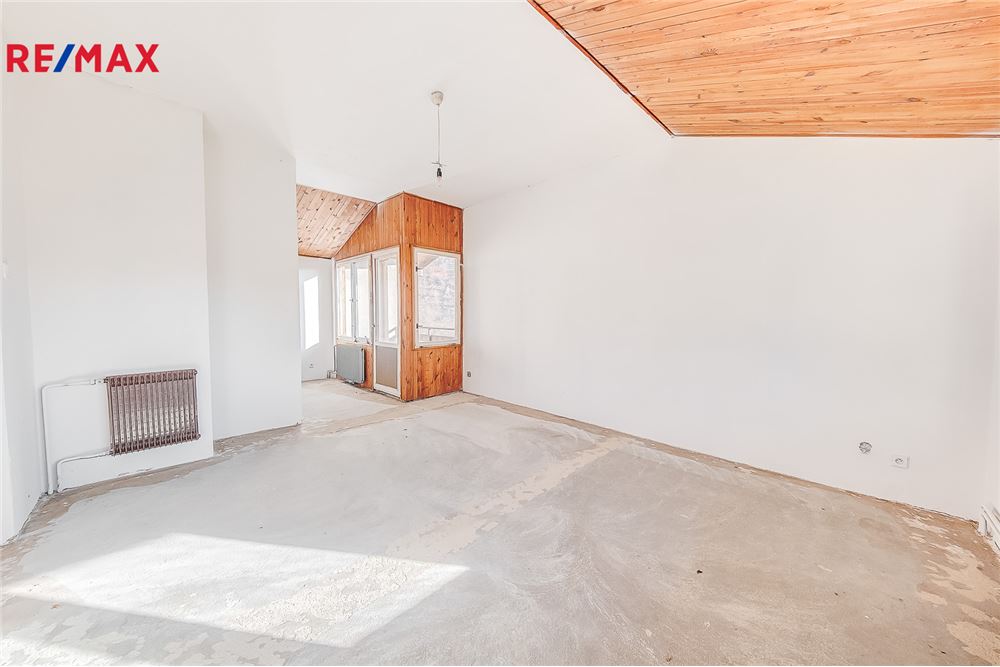 Residential - House - Okrouhlo, Stredocesky region - Czech Republic - 22 - 29288132-81