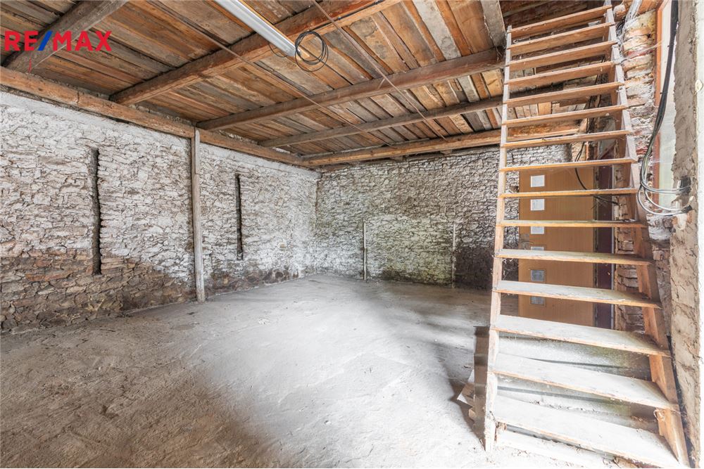 Prédio Habitacional - Casa - Hostomice, Středočeský kraj - Czech Republic - 25 - 29234029-380