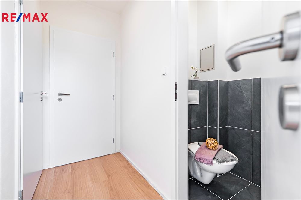 Residential - Condo/Apartment - Prague 4, City of Prague - Czech Republic - 10 - 29288067-82