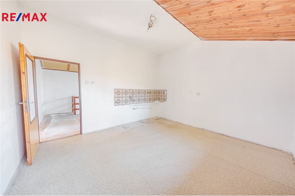 Residential - House - Okrouhlo, Stredocesky region - Czech Republic - 12 - 29288132-81