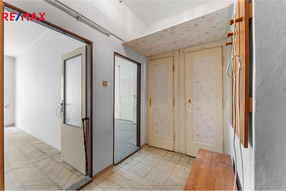 Prédio Habitacional - Apartamento - Praha 3, hl. m. Praha - Czech Republic - 11 - 29234029-346