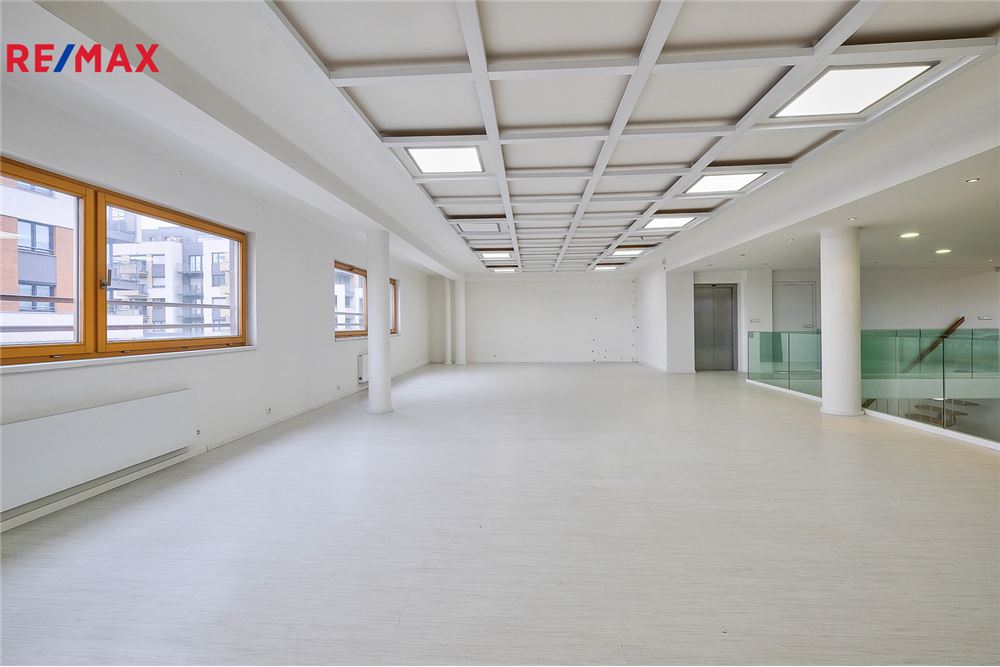 Commercial - Shopping Mall - Prague 5, City of Prague - Czech Republic - 2 - 29288151-4