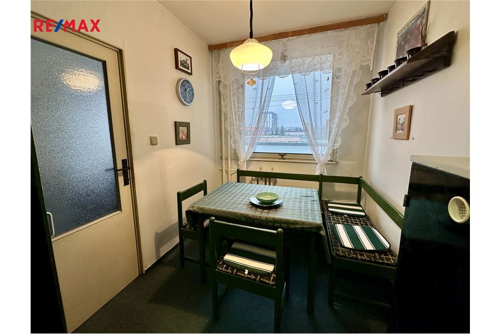 Résidentiel - Appartement - Praha 5, hl. m. Praha - Czech Republic - 5 - 29234019-793