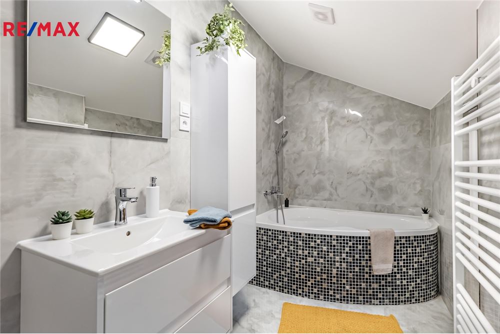 Commercial - Apartment Building - Rumburk, Ústí nad Labem region - Czech Republic - 13 - 29288148-30