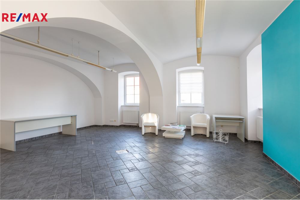 Commercial - Office Block - Roudnice nad Labem, Ústí nad Labem region - Czech Republic - 2 - 29234030-324