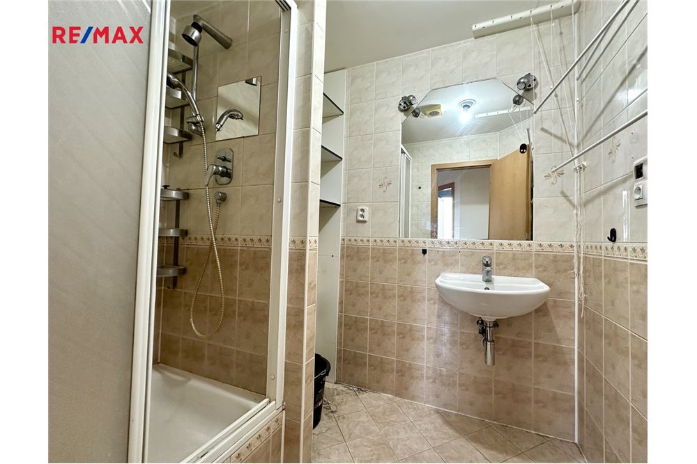 Residenziale - Appartamento - Praha 4, hl. m. Praha - Czech Republic - 17 - 29234019-796