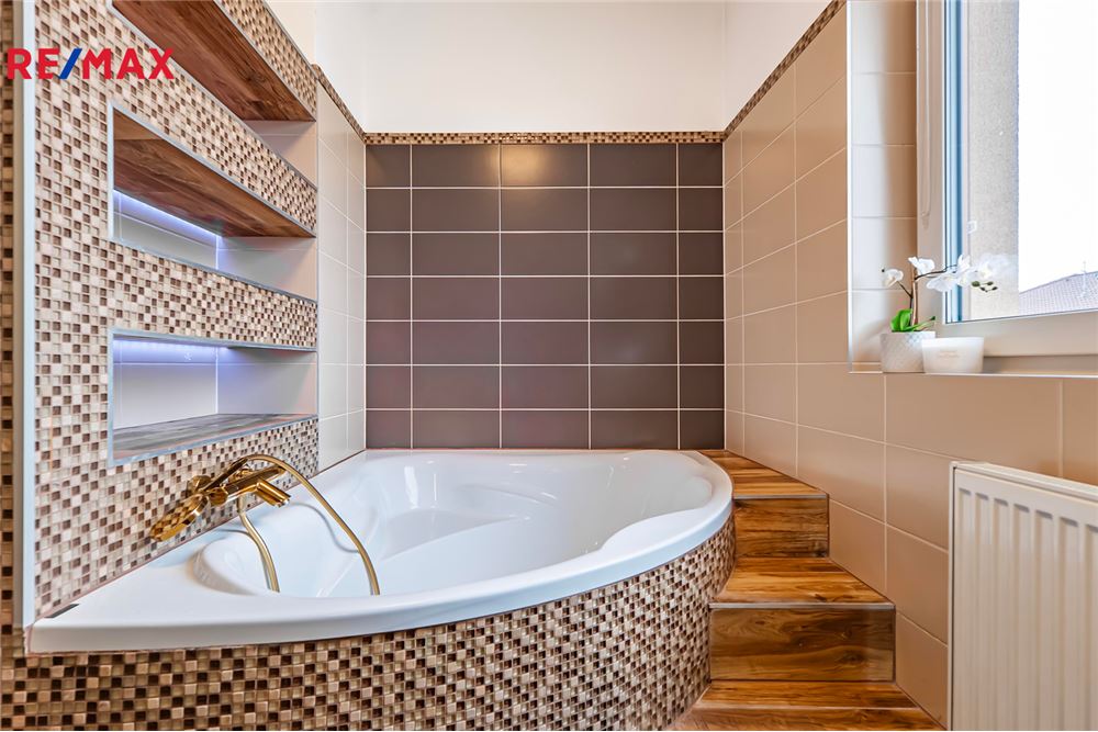 Residential - House - Veleň, Stredocesky region - Czech Republic - 16 - 29288064-124