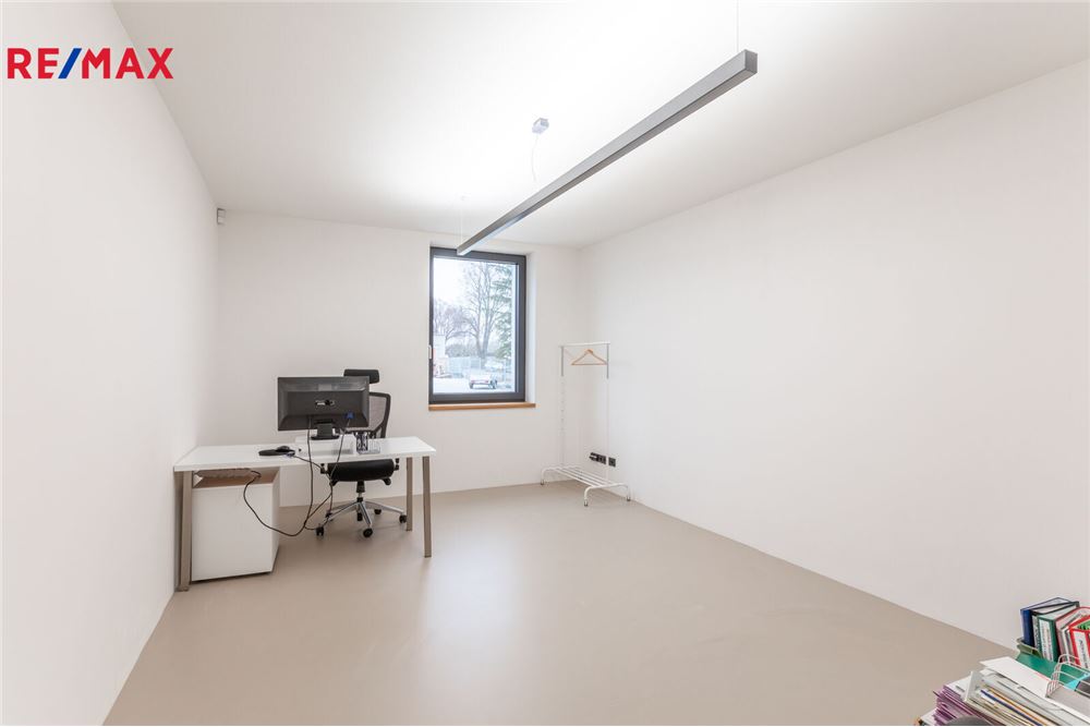 Comercial - Bloco de Escritórios - Milovice, Středočeský kraj - Czech Republic - 2 - 29234030-307